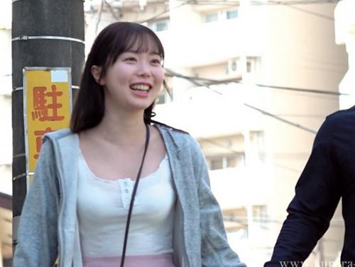 『私が気持ち良くなっている所を見て！』清楚系美少女のボクの彼女が真性ビッチ！おじさん達とセックスしまくる！？【百瀬あすか】