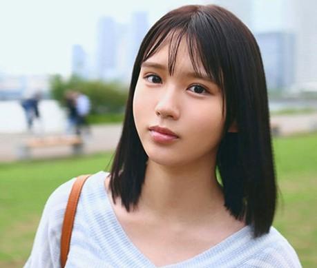 【AVデビュー】19歳のロリ系美少女が遂にAVデビューする？！純粋な美少女が初絡みを見せちゃいました？！【小倉七海】