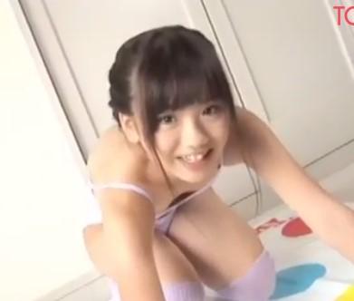 【佐々木みゆう】大人気現役中学生アイドルがツイスターゲームで大騒ぎ？！結構、際どい姿勢になっちゃいますよ？！