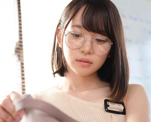 【親友の彼女】『誰？たけし？』目が悪い親友の彼女に彼氏の振りをする？！ボクと気づかずにセックスしちゃう？！【架乃ゆら】