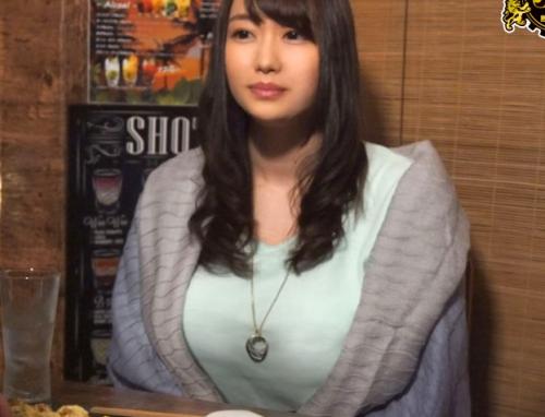 【ナンパ盗撮】『相席居酒屋で一人呑みしている人妻はヤレる！？』巨乳美人妻を連れ込んでセックスしちゃいました？！