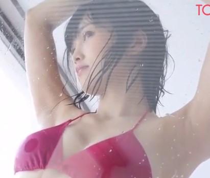 【山本彩】元NMBのセンターが美し過ぎるビキニ姿を披露する！？顔が可愛いだけじゃありません！！
