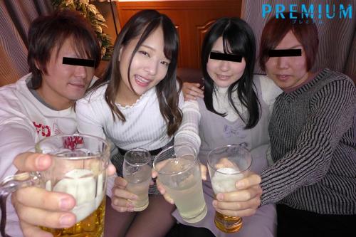 【オフ会NTR】女の子しか参加していないと言っていたのに？！最愛の彼女が男達に口説かれ、中出しセックス！【あべみかこ】