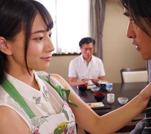 【義父NTR】夫が出張中、自宅で義父と二人きり？！絶倫義父のテクニックに堕ちてしまう美人妻？！【初川みなみ】