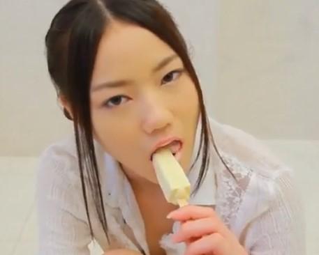 【中島エマ】スタイル抜群の美少女がイメージビデオに登場？！お尻がほとんど見えちゃってますよ！！