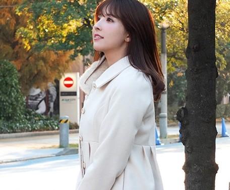 『内緒だよ♥』SSS級美女が接待してくれる高級パパ活デートクラブ！？変態親父の欲求にも答えちゃいます？！【三上悠亜】