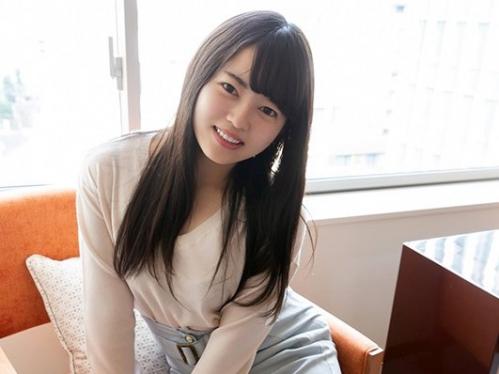 【新田みれい】低身長幼顔のロリっ子に顔射セックス♥フィニッシュは可愛い顔にぶっかけ