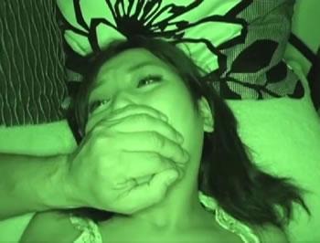 夜這いレ○プ・姉の様子を盗撮して寝た頃に忍び込んで犯し無許可中出しする弟♥