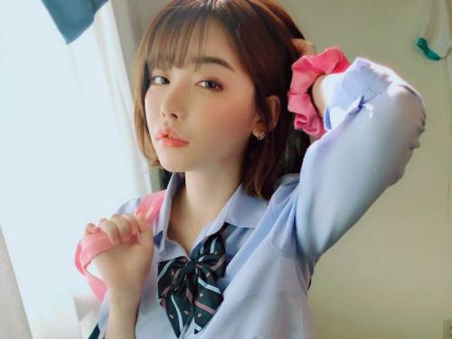 【深田えいみ】制服JKを犯す♥憧れのギャルに睨まれれば睨まれるほど硬くなる犯罪チンポで●す！