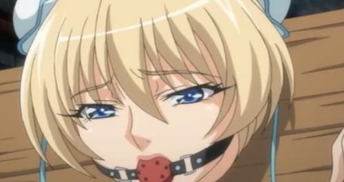 戦いに敗れた女たちが拘束されて化け物に犯されまくる