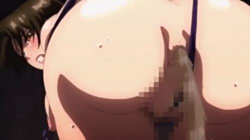 巨乳人妻がたくさんの男に囲まれて激しく責められる