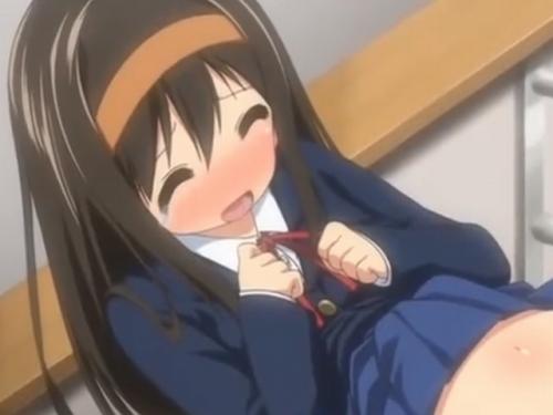 めちゃカワなロリ女子高生がお漏らしマンコを刺激されビクビクしちゃった！