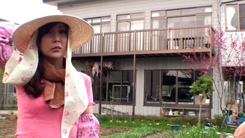 【素人】地方農家の美人お嫁さんをナンパ！旦那以外に触れられた事が無いたわわに実ったカラダを美味しくいただきま～す！