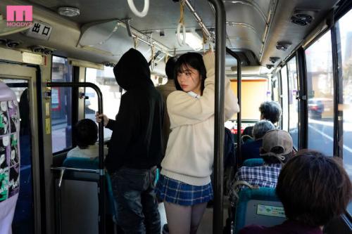 【石原希望】痴漢の標的になった女子校生は指マンで従順になっていく！
