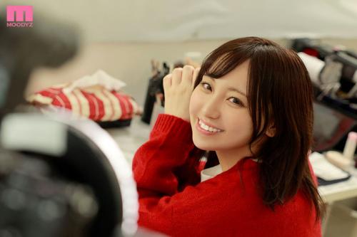 【清水あんな】ハニカム笑顔が可愛い！めちゃ性格がカワイイ明るい女子大生がAVデビュー！