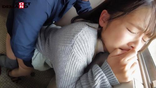 【鈴原あずみ】母乳ママさんが子供とよく行く公園のトイレでミルクを出しながらイキ狂う！