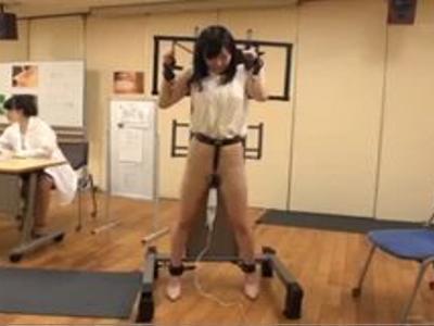 #おもちゃ #美乳 『もう無理…もう無理…』動けない状態にしておもちゃ責め！濡れ濡れ女性器にチンチン挿入！驚愕の神ビデオ