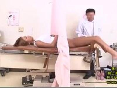 #巨乳 #淫語 『ホントに診察ですか…』産婦人科で変態医師に悪戯されるギャル！体型最高な美女