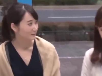 #エロエロカー#企画 「あんまり見ないでください」セレブ妻がおっぱいを集中的に責められ本気で感じまくり！セクシーな女の子のエロ映像