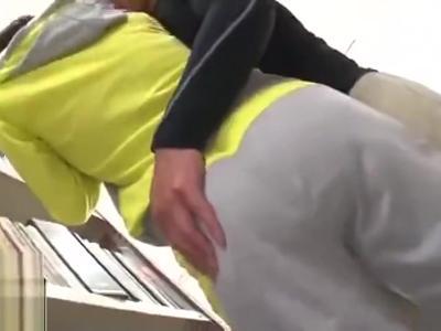#美乳#エロ動画『ダメッ！』図書館にいた奇麗なお姉さんに悪戯レイプ！おすすめのビデオ