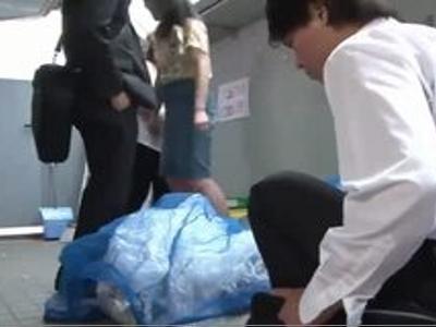 #おっぱい #エロ動画 『イヤ～…』胸元緩めな近所の奥様を我慢できずに強引にしちゃった！最高のエロ動画