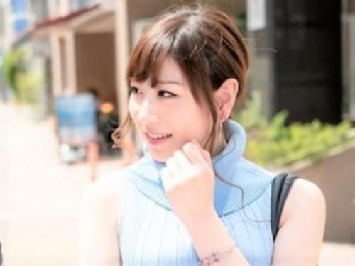 【人妻ナンパ】大人びた美肌のノースリーブ素人ナンパ♡ランジェリーCHECKからのエロ行為に発情し本気でカーセックス♡