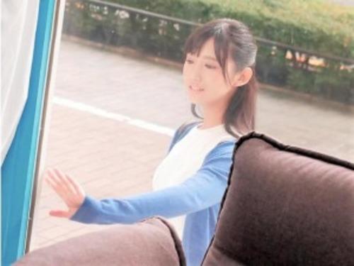 【MM号】「やだ…恥ずかしい❤」アヒル口が可愛い清楚系お姉さん❤インタビュー中にいきなり全裸男が乱入しまんぐり返しSEX