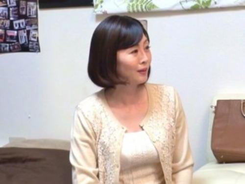【五十路熟女】50代でも刺激に飢えているマダムはSEXで性格が変わるタイプ！母性とえろさを併せ持つ美熟女の魅力を覗き見！