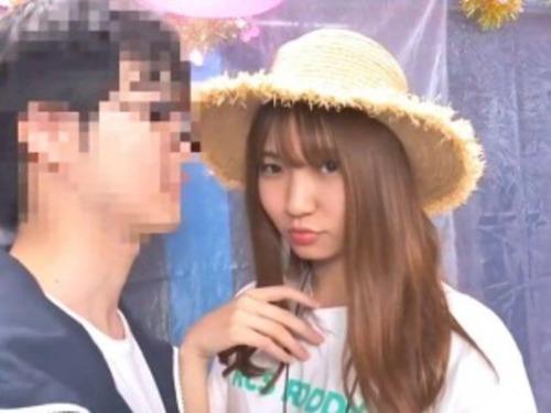 【MM号】超高速の鬼ピストンマシンバイブでポルチオイキを体感した潮吹き人妻ナンパ♡ダンナ裏切り他人棒受け入れFUCK♡