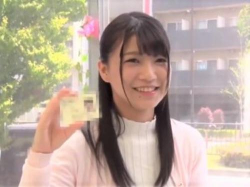 【マジックミラー号】リアルでお友達の異性大学生ペアが初素股してみた結果！友情の壁を照れながらにゅるッと挿入♡ 69 素人