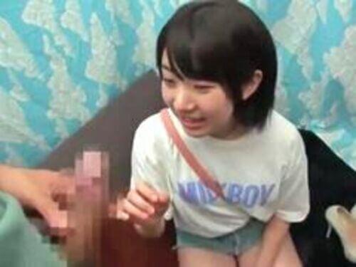 【素人ナンパ】めちゃ可愛い微乳女子大学生が巨根男子のお悩み相談から挿入SEXへエスカレート！