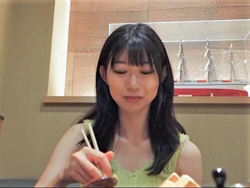 【人妻】過去にもAV出演をした清楚系の奥様❤欲求不満な肉食の人妻がホテルでフェラチオから騎乗位バック不倫ファック❤