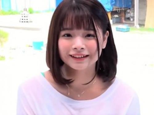 【MM号】真夏の海水浴場でみつけた十代幼い顔のビキニ美少女が男性をイカせる程に高額賞金ゲットのゲームに挑む！