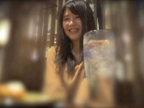 【人妻ナンパ】OLをしている綺麗な30代奥さま！巧みな話術で口説かれ意図せず不倫セックスしてしまう！