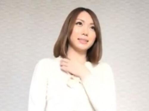 【人妻ナンパ】ケチな夫に不満ありの綺麗な奥さま！平日の真昼間から口説き落とされて夫に秘密でセックスしちゃう！