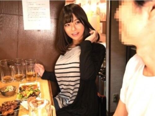 【人妻ナンパ】束縛が激しい旦那に疲れて癒しを求め１人で居酒屋に居た美人な爆乳マダムを連れて一夜限りの浮気中だしSEX！