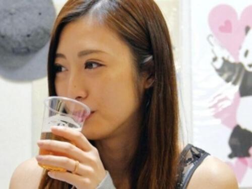 【人妻熟女】こう見えて子持ちのアラフォー主婦！大学生の上に跨って不倫SEX！