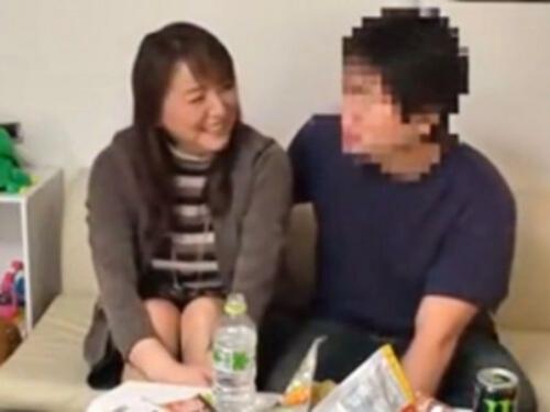 【四十路熟女】「ワインと女は古い方がいい」イケメンがマダムを部屋に連れ込みセックスに持ち込む様子を盗撮！