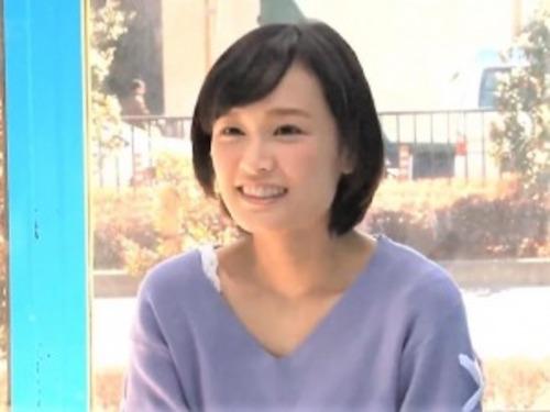 【MM号】看護師になりたい清楚系の美女お姉さん❤チンポの悩みを素股で解決？のはずが流れで中出し膣内射精ハメ❤ナースの卵