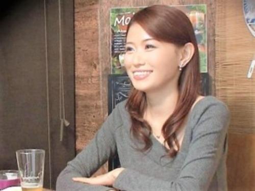 【熟女ナンパ】極度の欲求不満でチンコを探し求めている美人アラサー人妻ナンパ！初対面の男にまたがり欲望剥きだし痴女大暴走♡