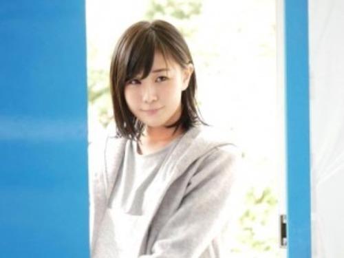 【MM号】結婚後喧嘩もしないラブラブ夫婦！エロマッサージ受けるとミラー越しの夫を裏切り中出し不倫SEX！【人妻ナンパ】