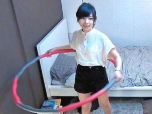 【素人ナンパ】デザインの仕事をしている爆乳美少女！脱衣卓球から戸惑いながらも恋心から断れず無し崩し的にSEX！