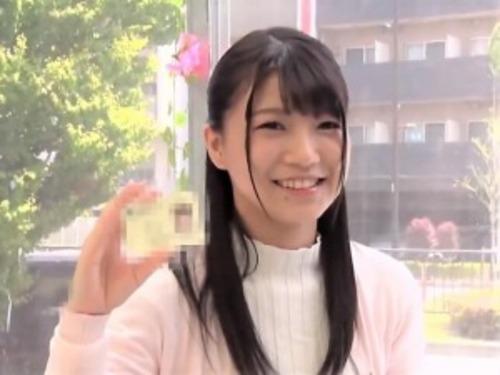 【MM号】清楚系の黒髪美女と友達が初素股してみた結果❤友情の壁を照れながらにゅるッと挿入し舐め舐めセックス【素人ナンパ】