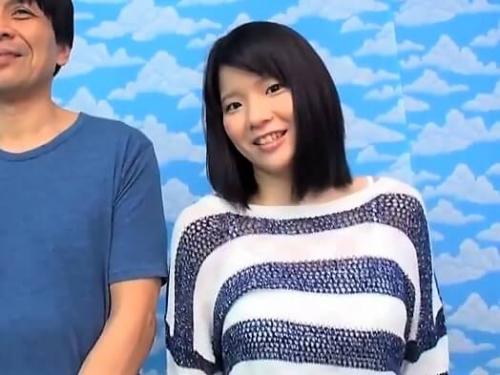 【素人ナンパ】黒髪の美人お姉さんがお兄ちゃんとエッチな企画に挑戦❤ラップ越しのフェラやクンニで欲情した兄貴が素股で大爆発