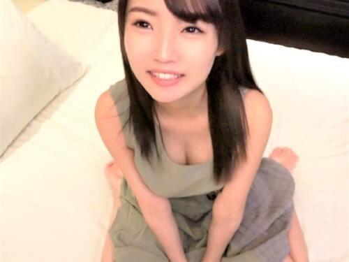 【素人ハメ撮り】真面目な純情お嬢様な見た目に反して男慣れしてる天然おっとり娘❤オナニー大好き爆乳デカパイ美少女とハメ撮り❤