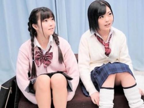 【MM号】未成熟で発育途中な敏感BODYのエロさ爆発！激カワ制服JK2人組がミラー号でおっぱい揉み揉みインタビュー♡