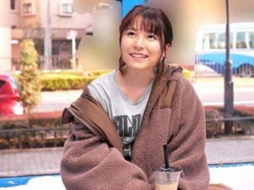 【MM号】恥ずかしがる姿も可愛い韓流メイクがとても似合っている小動物系娘！汚れのない敏感うぶな身体に容赦なくチンコIN!