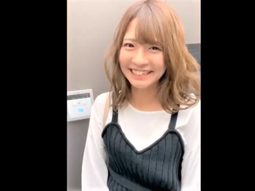 【素人ハメ撮り】屈託のない笑顔とエロスのあるカラダのギャップ娘！天然無防備なカラダとSEX大好き癒やし系な美人♡