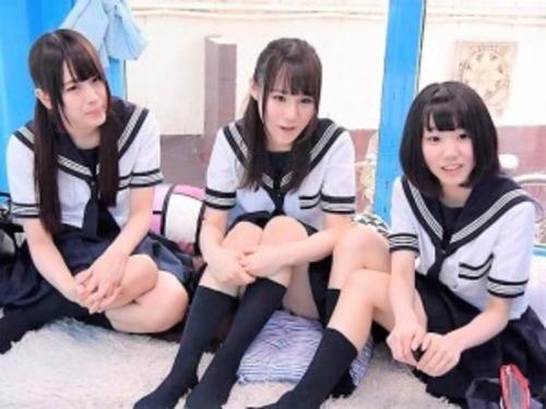 【マジックミラー号】学校終わりの純粋無垢な制服女子校生３人♡大人の玩具体験から毛も生えそろわぬピンクまんこにチンポ挿入♡