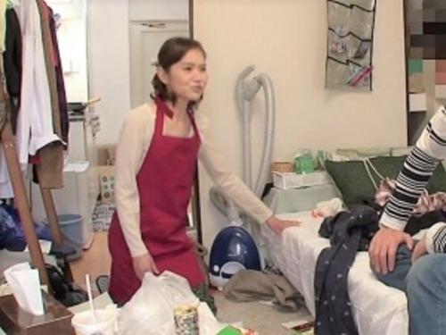 【五十路熟女】PTAを務めている真面目な美熟女♡鉄の様なバリアを突破してみたら淫乱痴女だった♡スレンダー 不倫 フェラ　